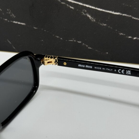 NEW MIU MIU SQUARE BLACK WOMEN SUNGLASSES MU11ZS 16K5S0 MIU MIU MU11ZSF - Picture 12 of 13